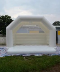 All-White Inflatable Jump House - Elegant Playspace for Weddings & Parties (4m-4.5m Sizes)